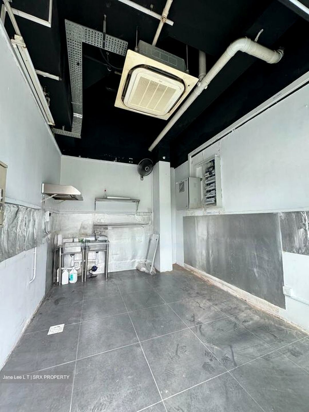 Changi Road (D14), Retail #459308481